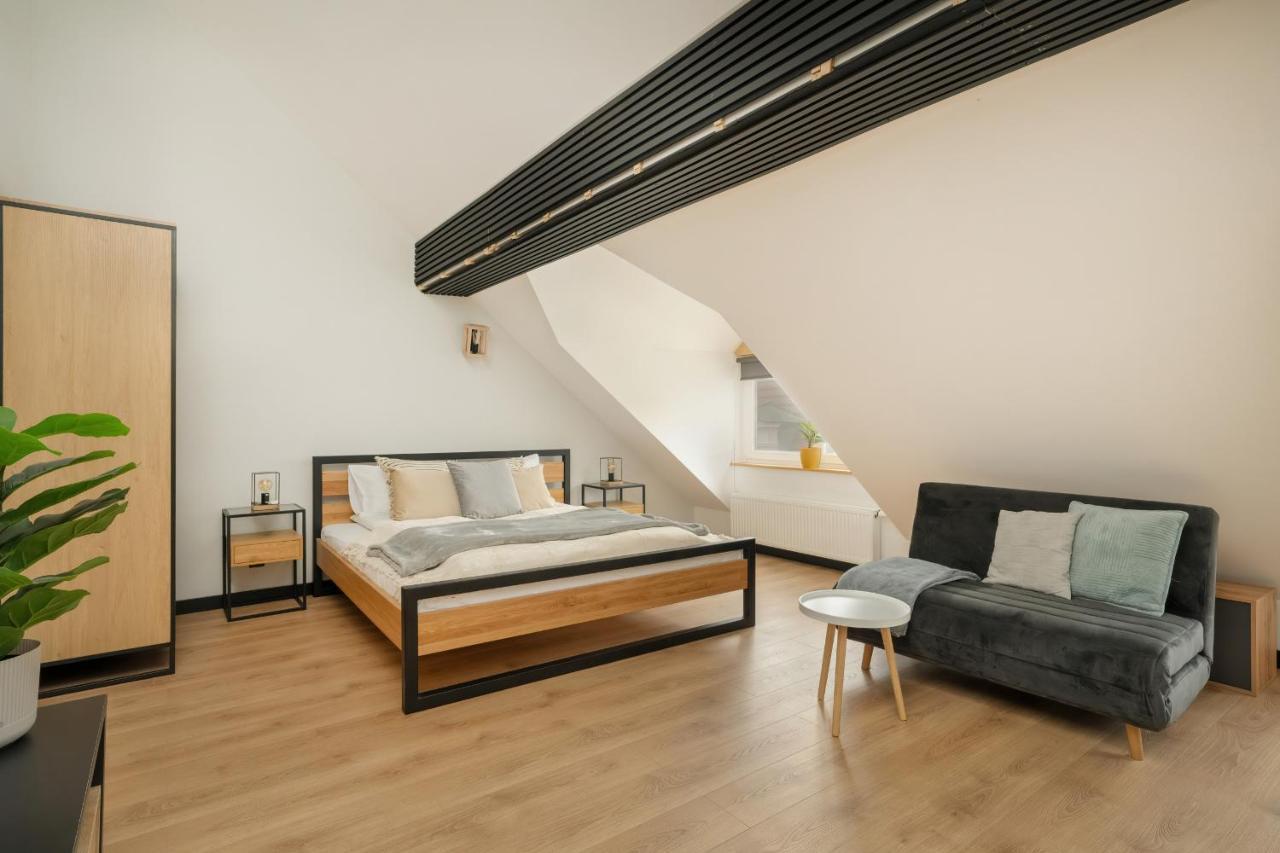 Komeda Apartment Hidden In Poznan Old Town By Noclegi Renters Екстериор снимка