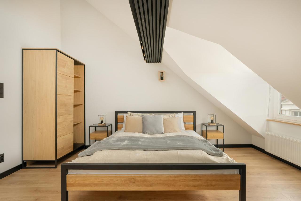 Komeda Apartment Hidden In Poznan Old Town By Noclegi Renters Екстериор снимка