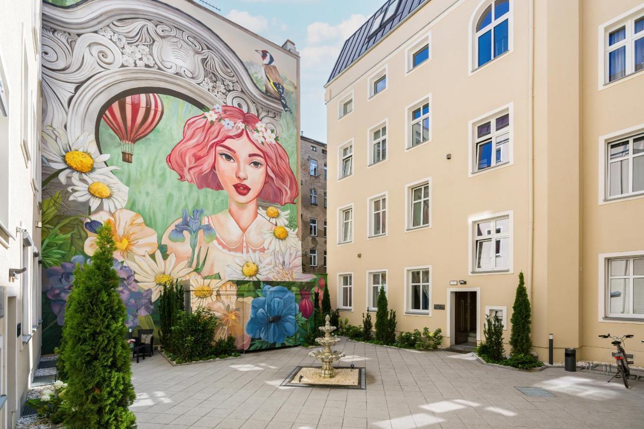 Komeda Apartment Hidden In Poznan Old Town By Noclegi Renters Екстериор снимка